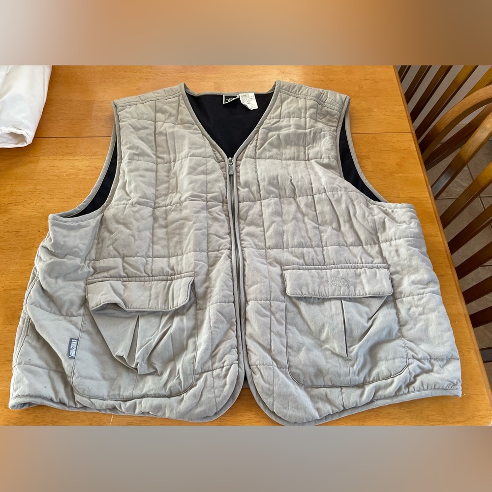 North face vest, light weight, fleece lined size xxl gore windstopper